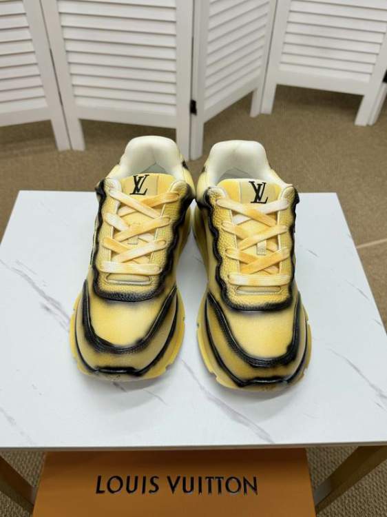 Picture of Louis Vuitton Shoes _SKULVsz35-45hnh051916282